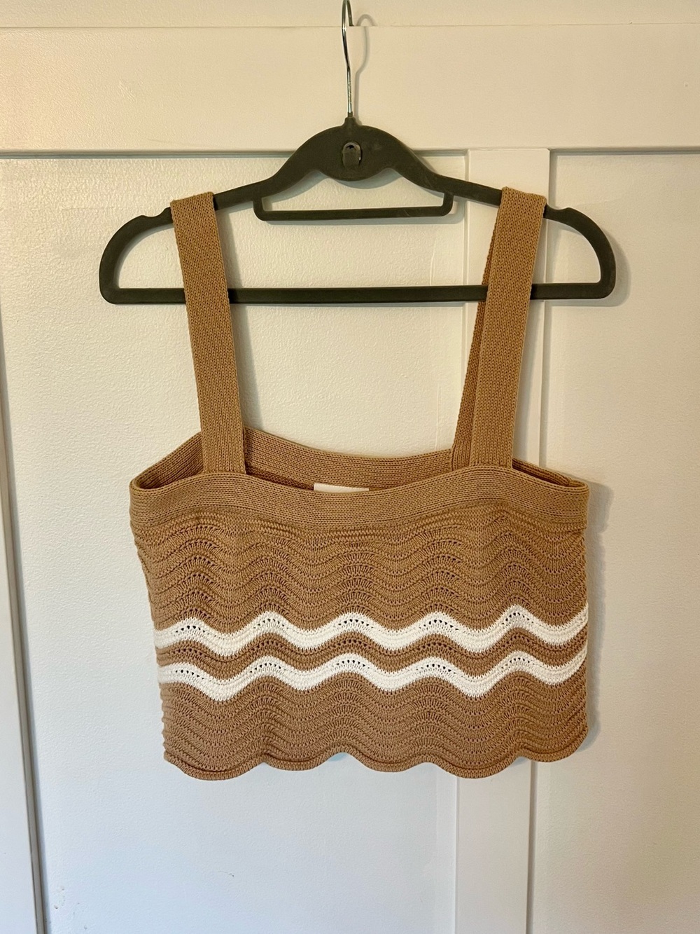 Seed Knit Cropped Tank Top in Brown and White